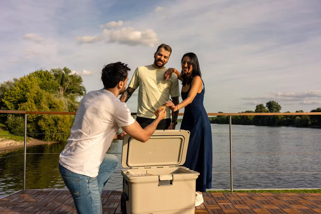 Coleman Pro 45 QT Cooler Box