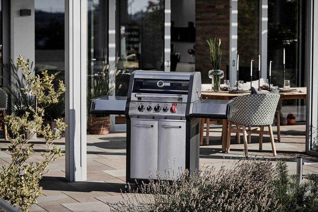 Enders Monroe Pro 3 SIK Turbo Gas Barbecue WITH FREE COVER