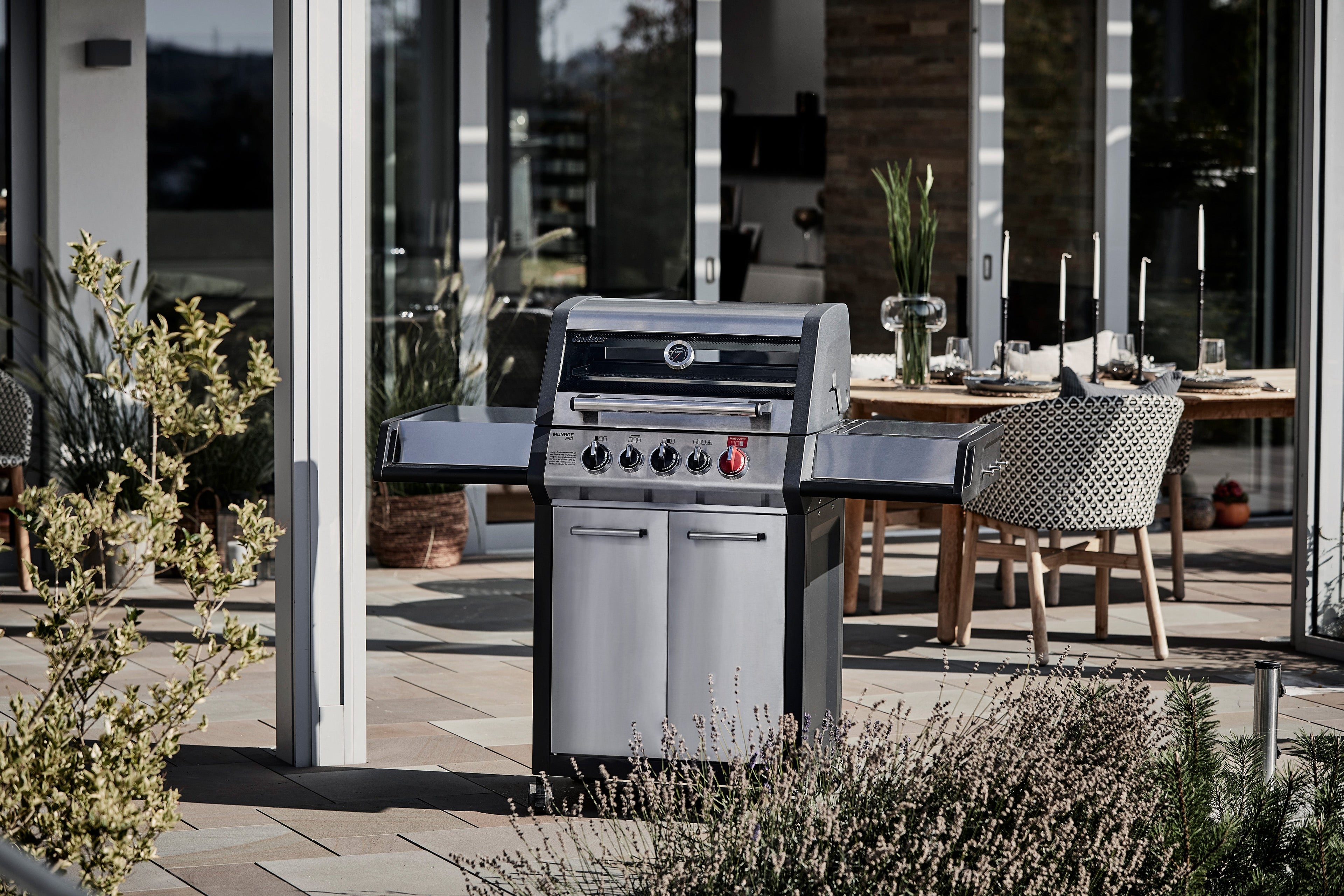 Enders Monroe Pro 3 SIK Turbo Gas Barbecue WITH FREE COVER
