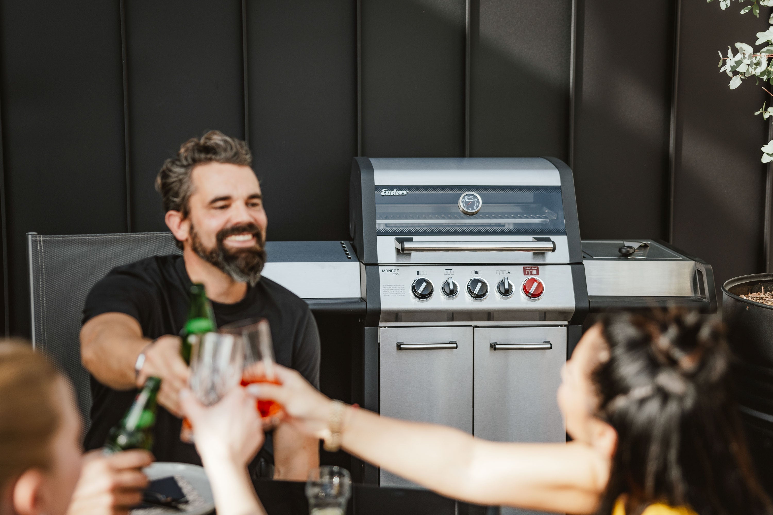 Enders Monroe Pro 3 SIK Turbo Gas Barbecue WITH FREE COVER