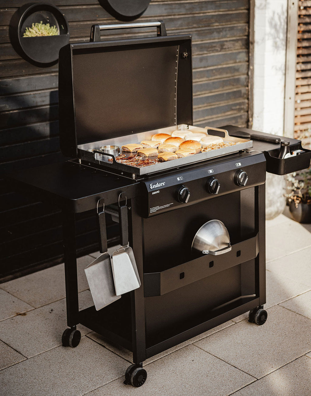 Enders Amaro 3 Burner Stainless Steel Gas BBQ Griddle WITH FREE COVER