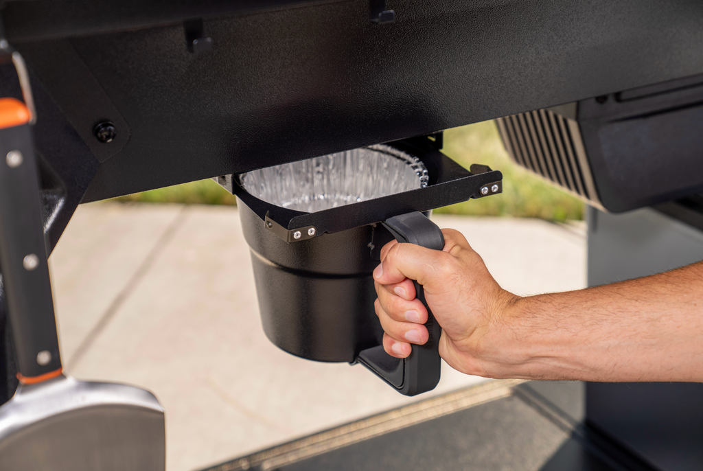 Traeger Woodridge Pro Pellet Smoker