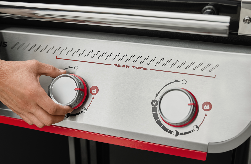 Genesis E-325W Gas Barbecue with Sear Zone Weber