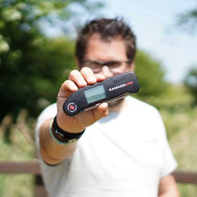 Kamado Joe Gift Pack (Gloves + Thermapen)
