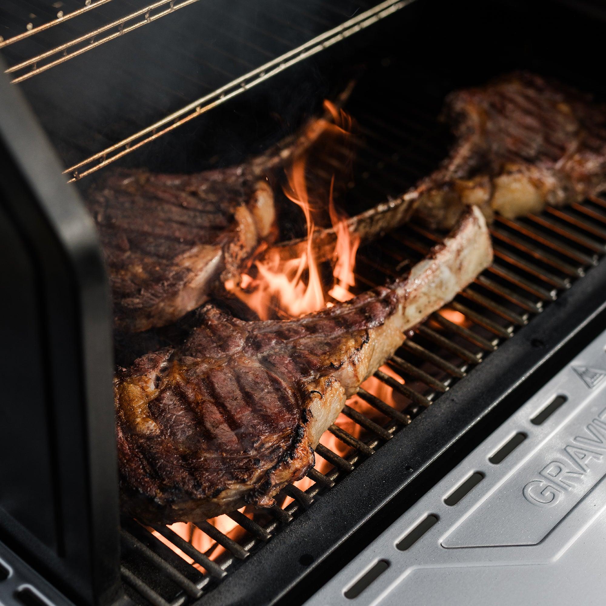 Masterbuilt Gravity Series XT Digital Charcoal BBQ Grill & Smoker